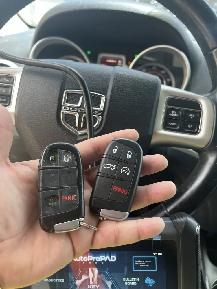Control Dodge original y reemplazo